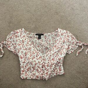 Forever 21 silky crop top with flowers. Size small